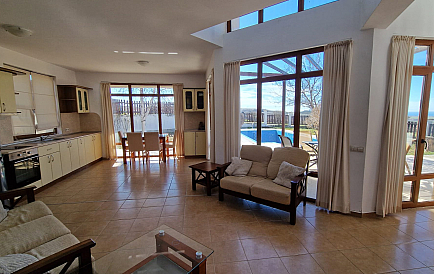 ID 14811 Дом в Виньярдс Фото 1 